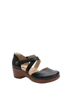 Alegria By Pg Lite Savina Platform Pump - White