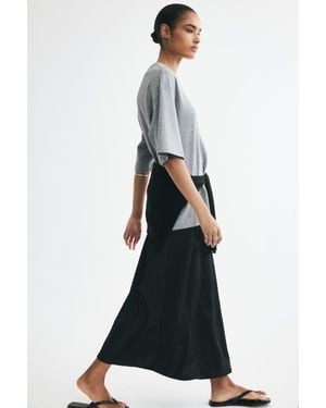 H&M Midi Skirt - Black