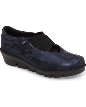Wolky Cursa Slip-On Sneaker - Blue