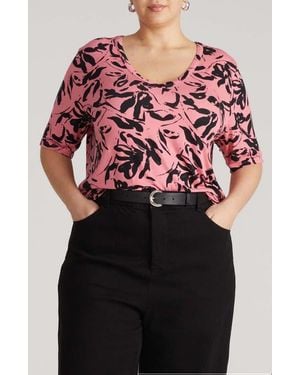 UNIVERSAL STANDARD Lily Liquid Jersey V-Neck T-Shirt - Red