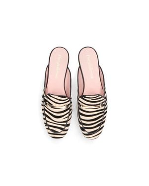 Pretty Ballerinas Round Toe Animal Print Loafer Slide - White