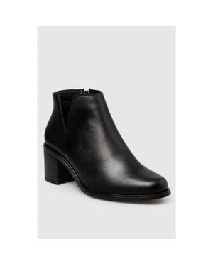 Manuela Alessa Block Heel Side Up Bootie - Black