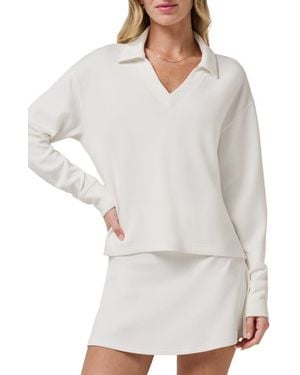 Travis Mathew Skyloft V-Neck Pullover - White