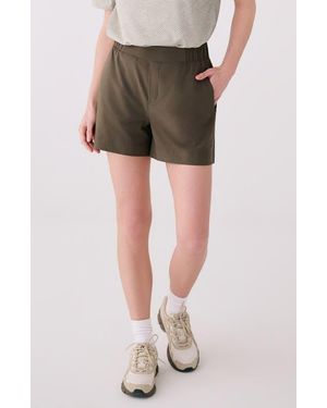 Lolë Olivie Shorts - Green