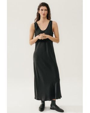 SILK LAUNDRY Scoop Neck Dress - Black