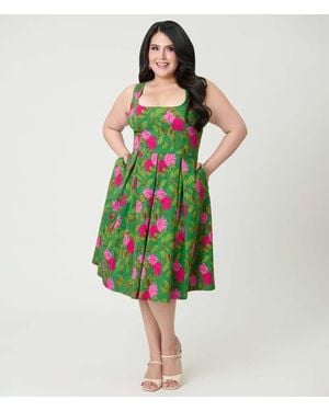 Unique Vintage Plus Size Square Neck Pleated Swing Dress - Green