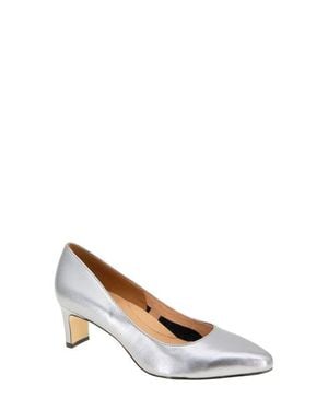 Andre Assous Wynne Pump - White