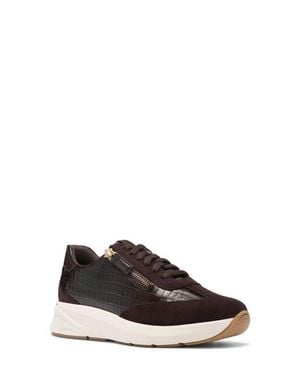 Clarks Code R Run Sneaker - Multicolor