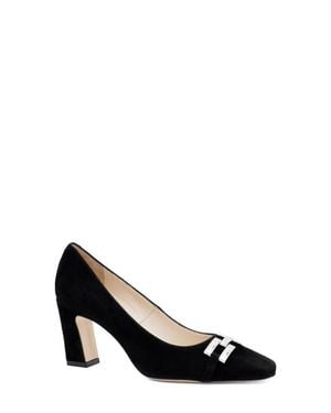 Amalfi by Rangoni Fante Chain Detail Pump - Black