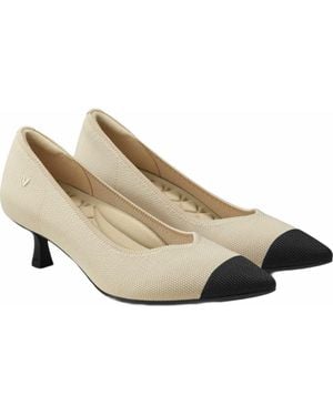 VIVAIA Pointed-Toe Kitten Heels - Metallic