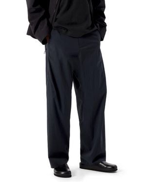 Veilance Spere Water Repellent Stretch Nylon Cargo Pants - Black