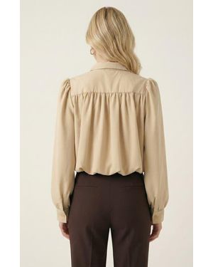 Modenaire Soft Cropped Point Collar Jacket - Natural