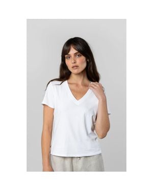 LEISURE LAB Supima V-Neck - White