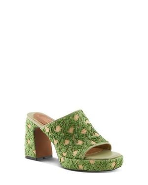 AZURA BY SPRING STEP Mustbeluv Platform Slide Sandal - Green
