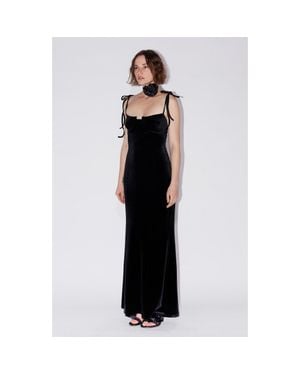 Saemdi Open Back Velvet Dress - Black