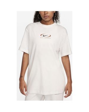 Nike Sportswear Logo Cotton Graphic T-Shirt - White