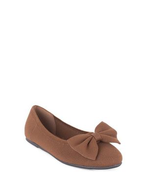 Tahari Casablanca Bow Flat - Brown