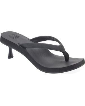 MALVADOS Kourt Kitten Heel Thong Sandal - Black