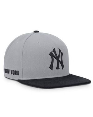 Nike New York Yankees Primetime Pro Dri-Fit Snapback Hat - Gray