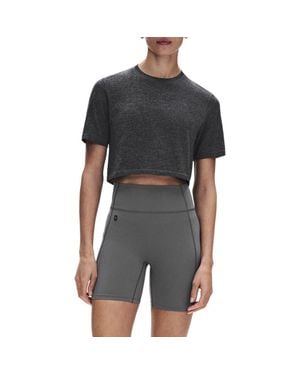 On Shoes Train Flex Crop T-Shirt - Black