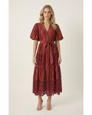 Modenaire V-Neck Lace Paneling Midi Dress - Red