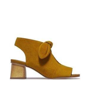 Bernardo Lizzie Sandal - Brown