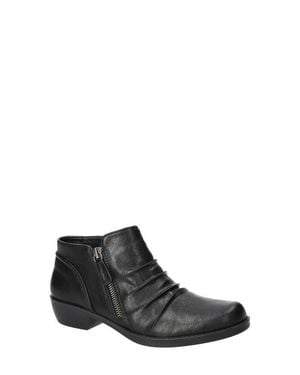 Easy Street Jacoba Bootie - Black