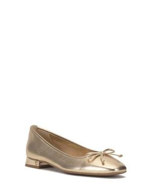 Vince Camuto Jenlea Ballet Flat - Brown