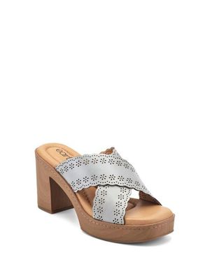 Earth Qamra Platform Sandal - Blue