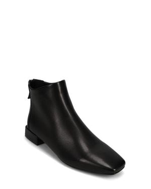 Vaneli Elide Bootie - Black