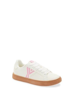 YY Nation Stratus Cactus Sneaker - White