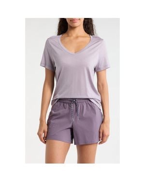 Smartwool Ultralite V-Neck Short Sleeve Merino Wool Blend T-Shirt - Purple