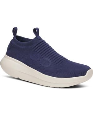 OOFOS Oomy Zen Slip-On Sneaker - Blue