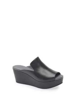 Chocolat Blu Whisper Platform Wedge Sandal - Gray