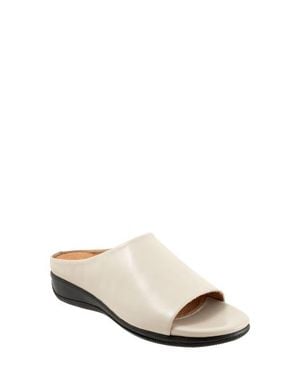 Softwalk Turner Wedge Slide Sandal - White