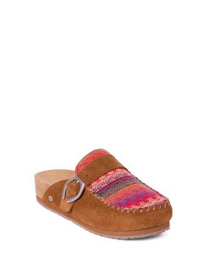 Minnetonka Buckle Clog - Red