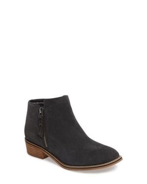 Blondo Liam Waterproof Bootie - Black