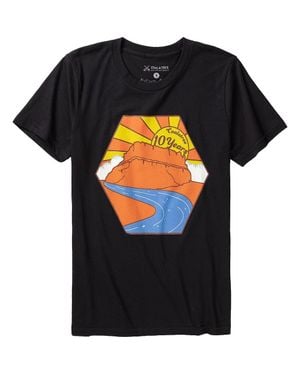 Coalatree 10 Year T-Shirt Decade Of Comfort And Advanture - Black