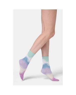 Oroblu Waves Jacquard Crew Socks - White