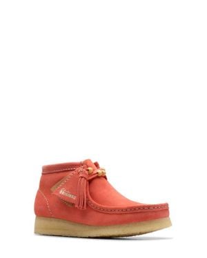 Clarks Wallabee Chukka Boot - Red