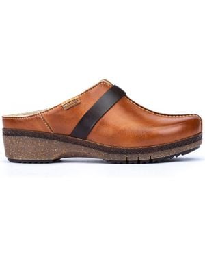 Pikolinos Granada Water Repellent Clog - Brown