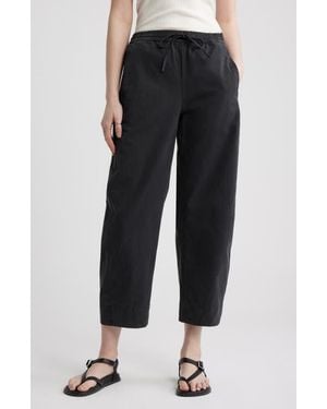 Treasure & Bond Pull-On Crop Barrel Leg Cotton Pants - Black