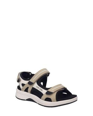 Josef Seibel Estelle 02 Platform Wedge Sandal - White