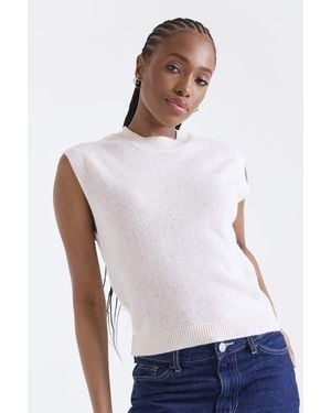 1982 Zarah Crew Neck 100% Cashmere Vest - White