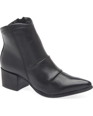 Chocolat Blu Lian Block Heel Bootie - Black