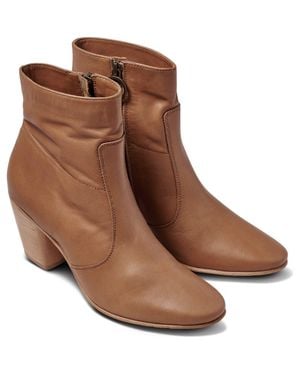 Beek Catbird Bootie - Brown