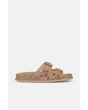 Alma En Pena. Buckle Sandal With Studs - White