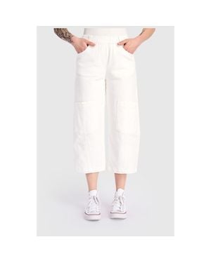 Alembika Twill Palma Capri Pants - White