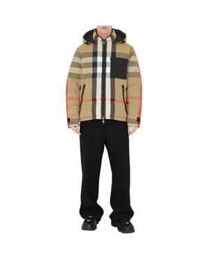 【送料&関税込】Burberry Beige Nylon Reversible Padded Jacke Burberry Beige Nylon Reversible Padded Jacket (Burberry