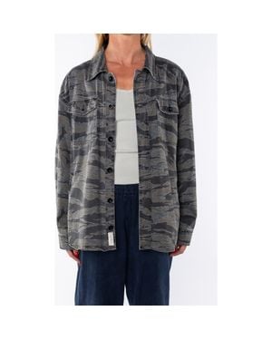 Ariko Gender Inclusive Bucky Camo Split Hem Shirt Jacket - Gray